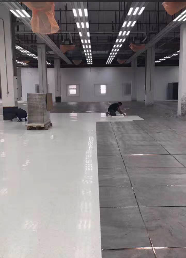 精密電子潔凈車(chē)間PVC防靜電地板施工圖片