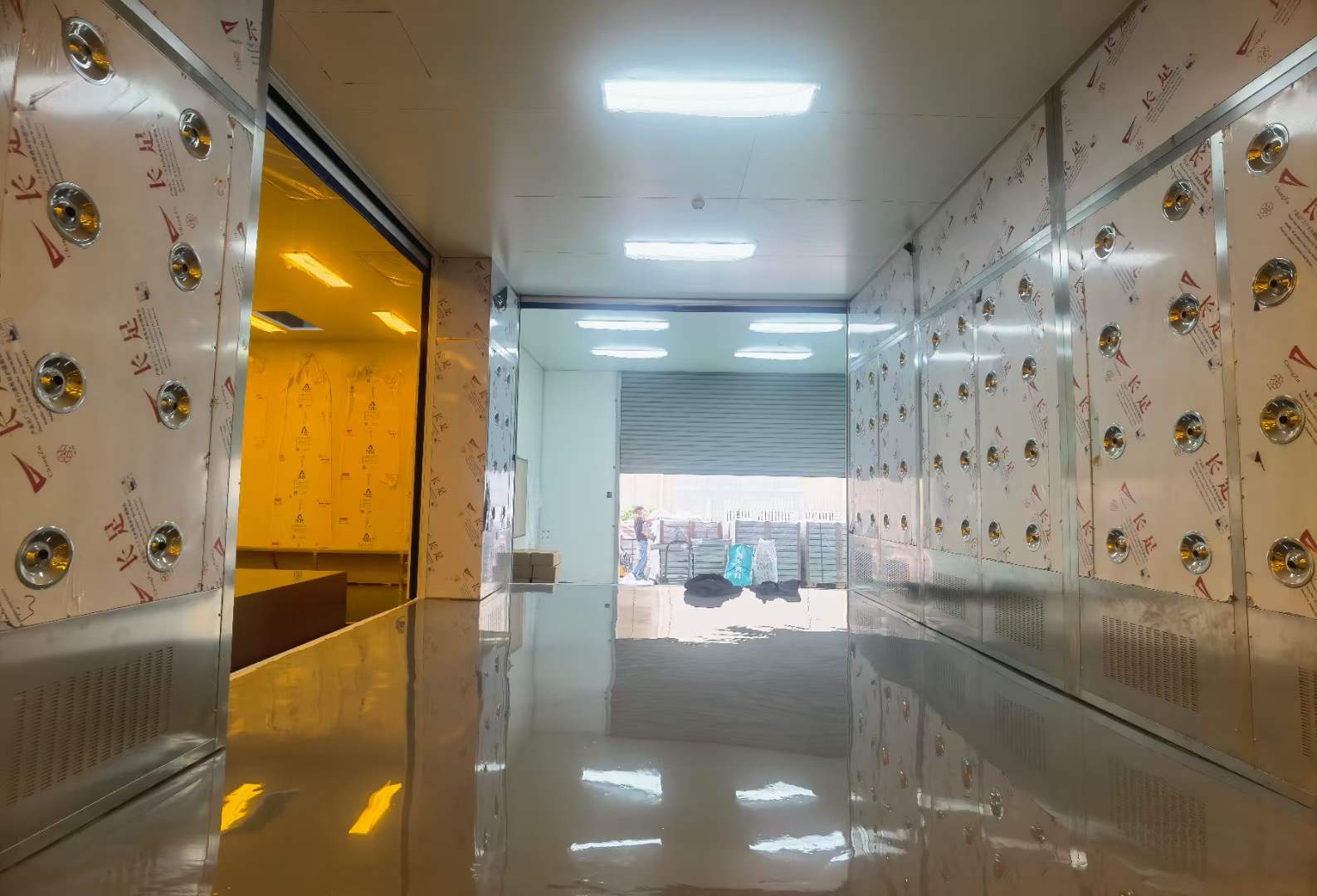 千級潔凈室裝修施工圖片